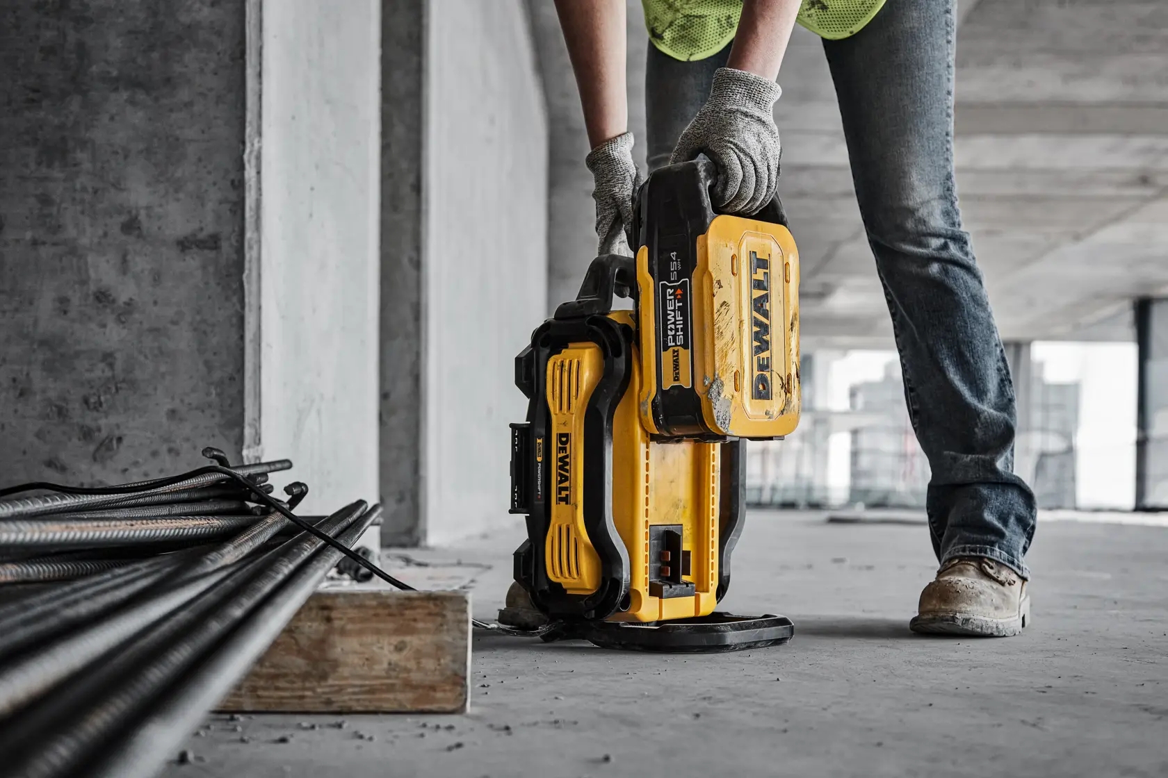 POWERSHIFT™ 550 W-os töltő