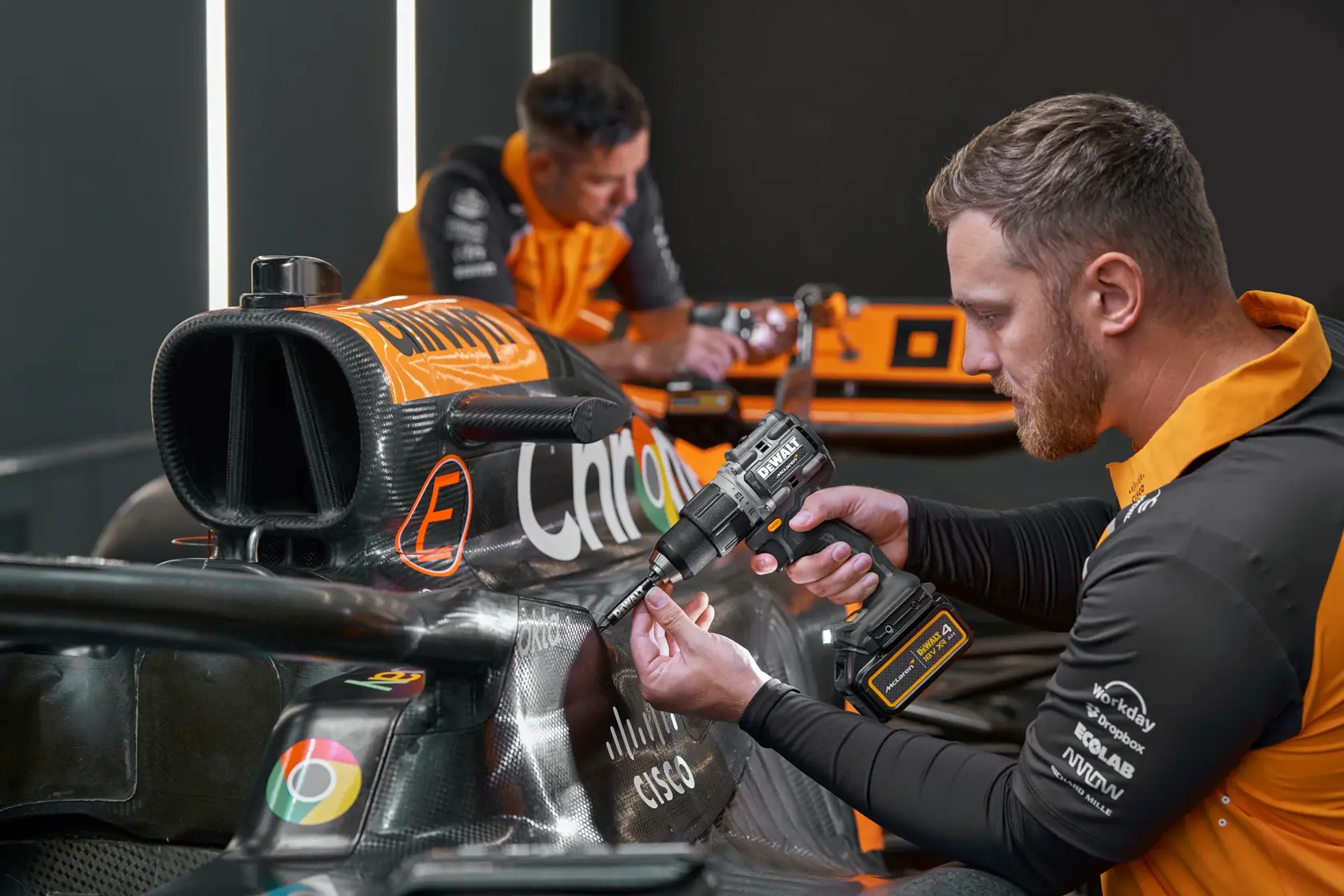 DEWALT x McLaren F1 Team 18 V XR szénkefe nélküli ütvefúró-csavarozó - 1 x 4 AH