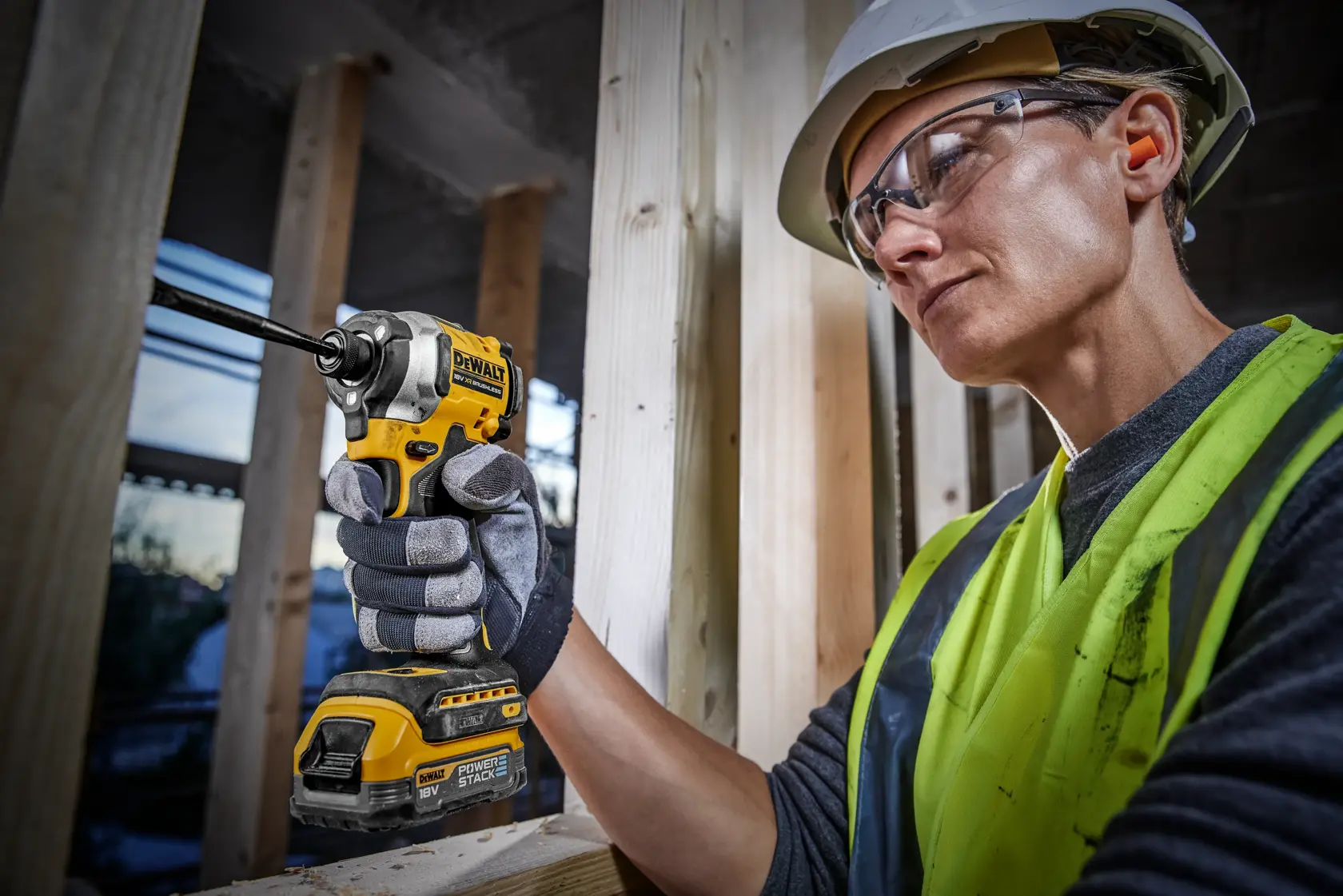 18V Ütvecsavarozó POWERSTACK 1,7 Ah 1 db, töltővel kofferben