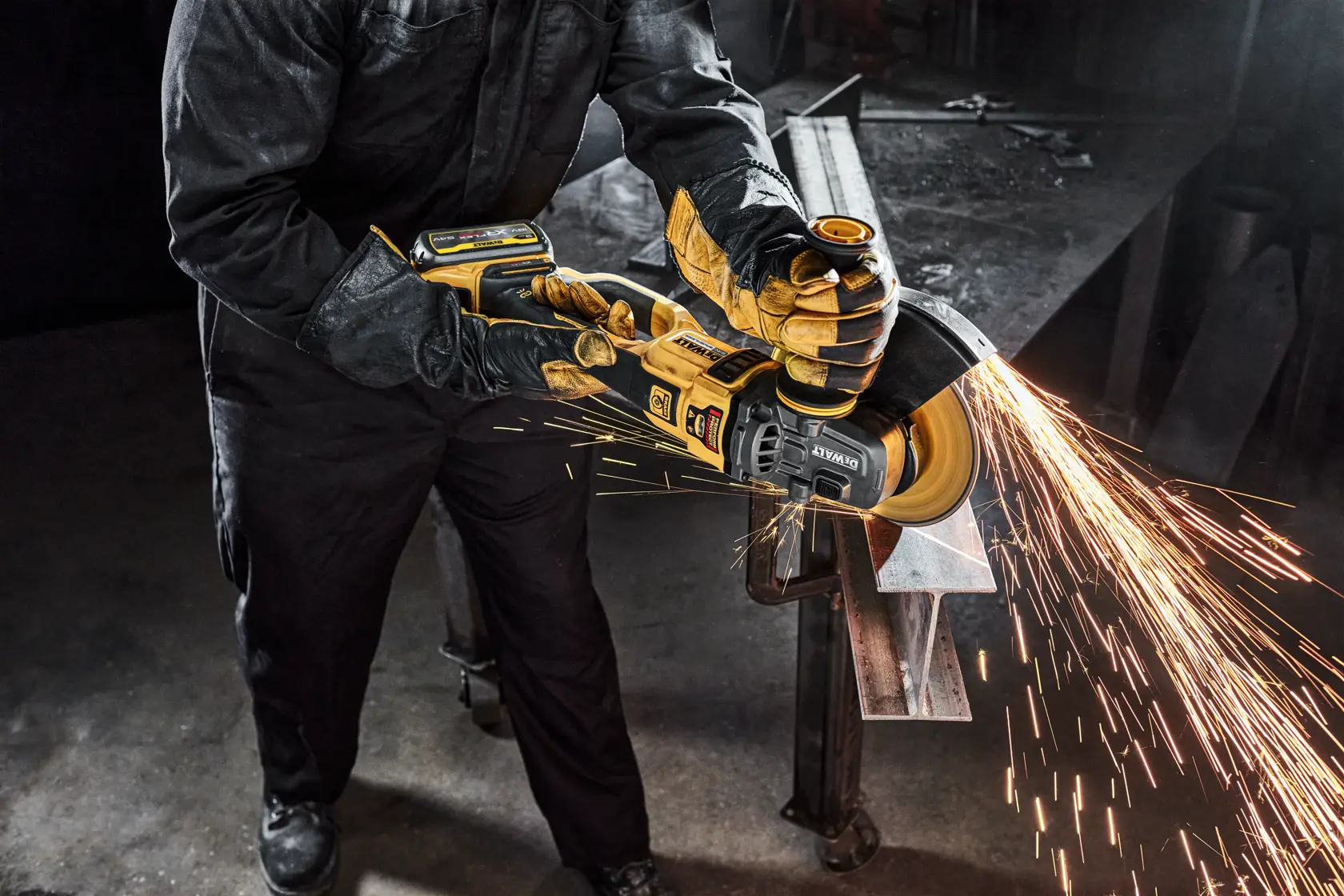 54V XR FLEXVOLT 230 mm-es sarokcsiszoló - kiegészítők nélkül