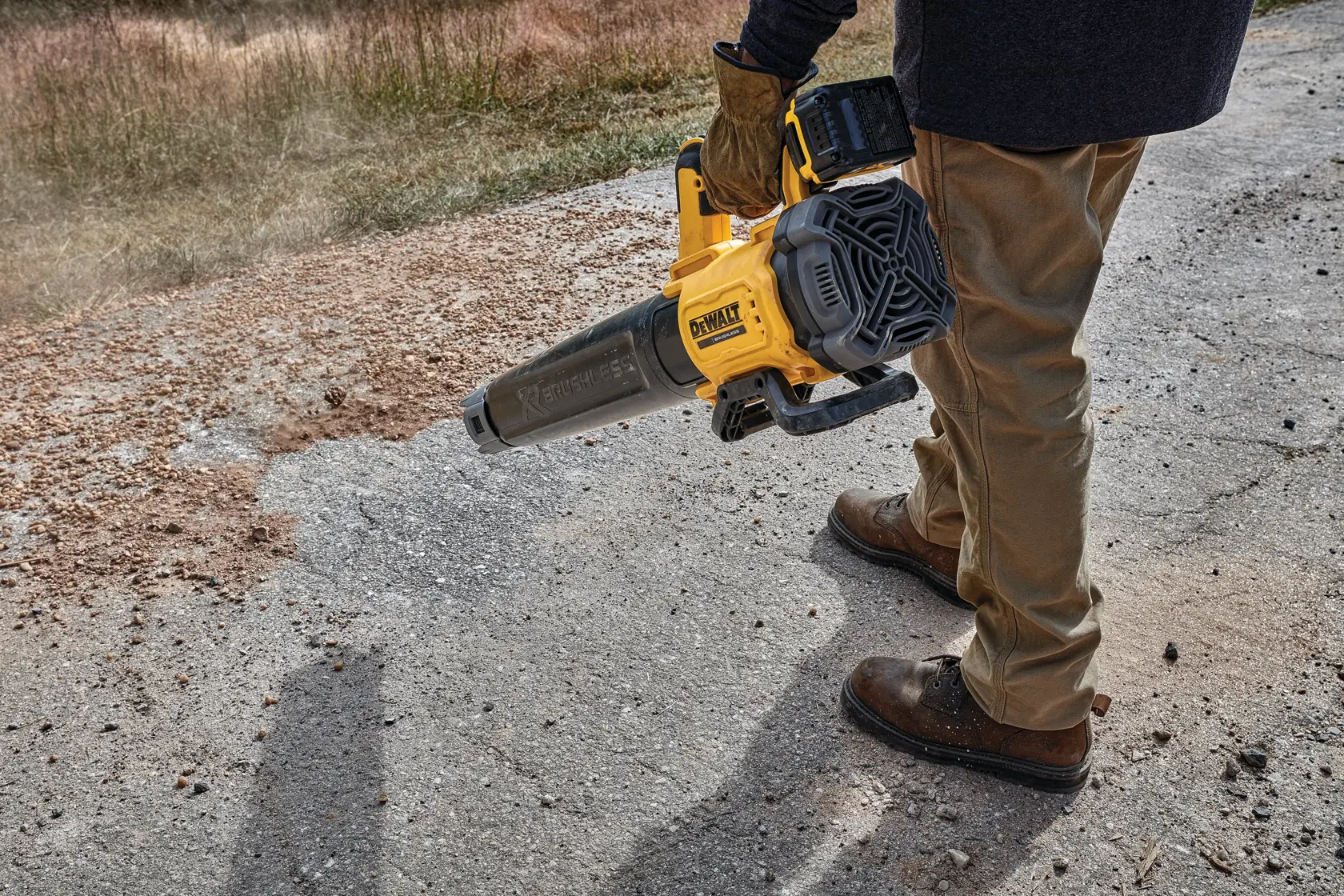 DEWALT® 18 V-os XR® szénkefe nélküli lombfúvó (csak szerszám)