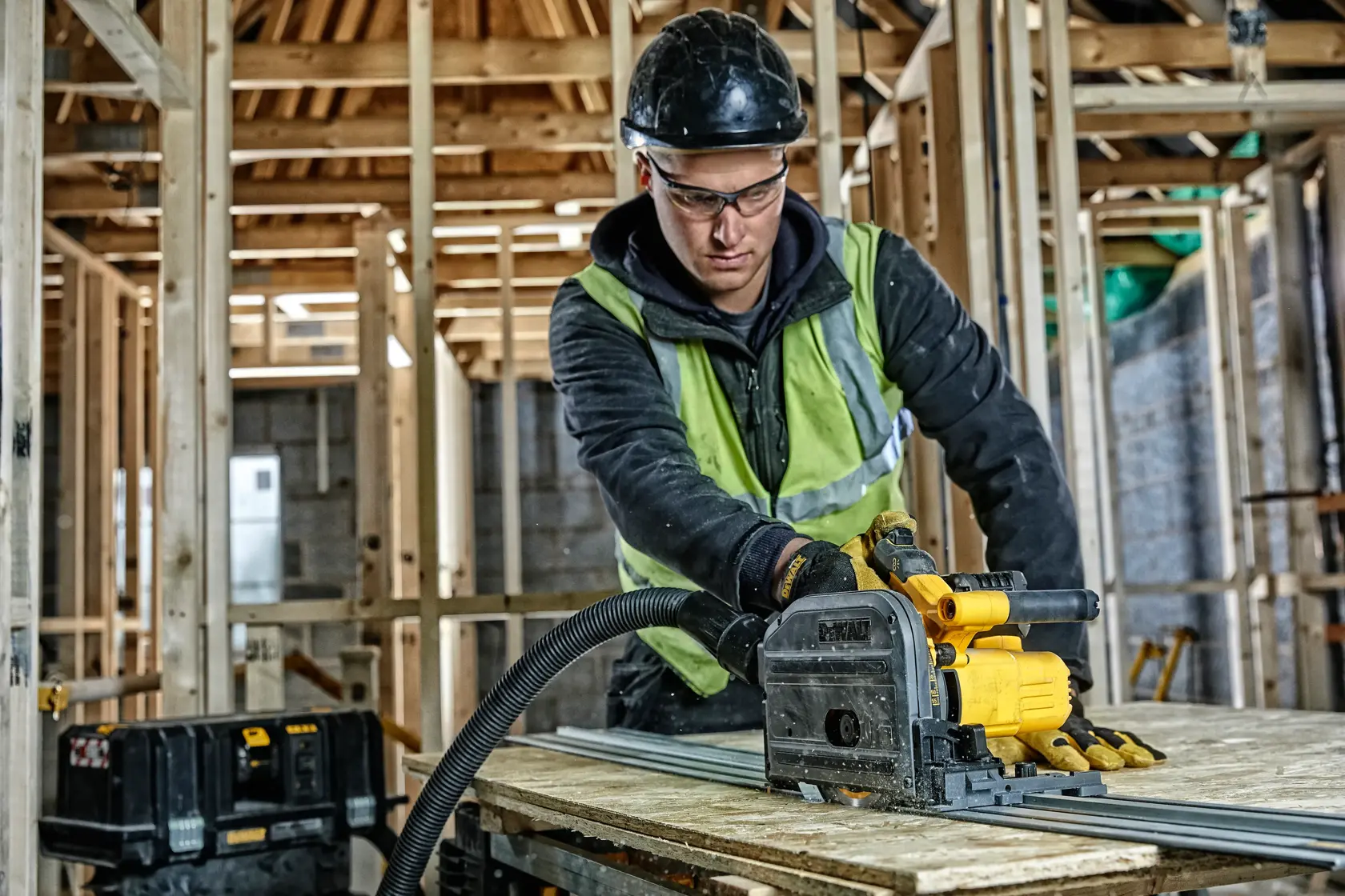 54V XR merülőfűrész, akkumulátor és töltő nélkül, TSTAK kofferben