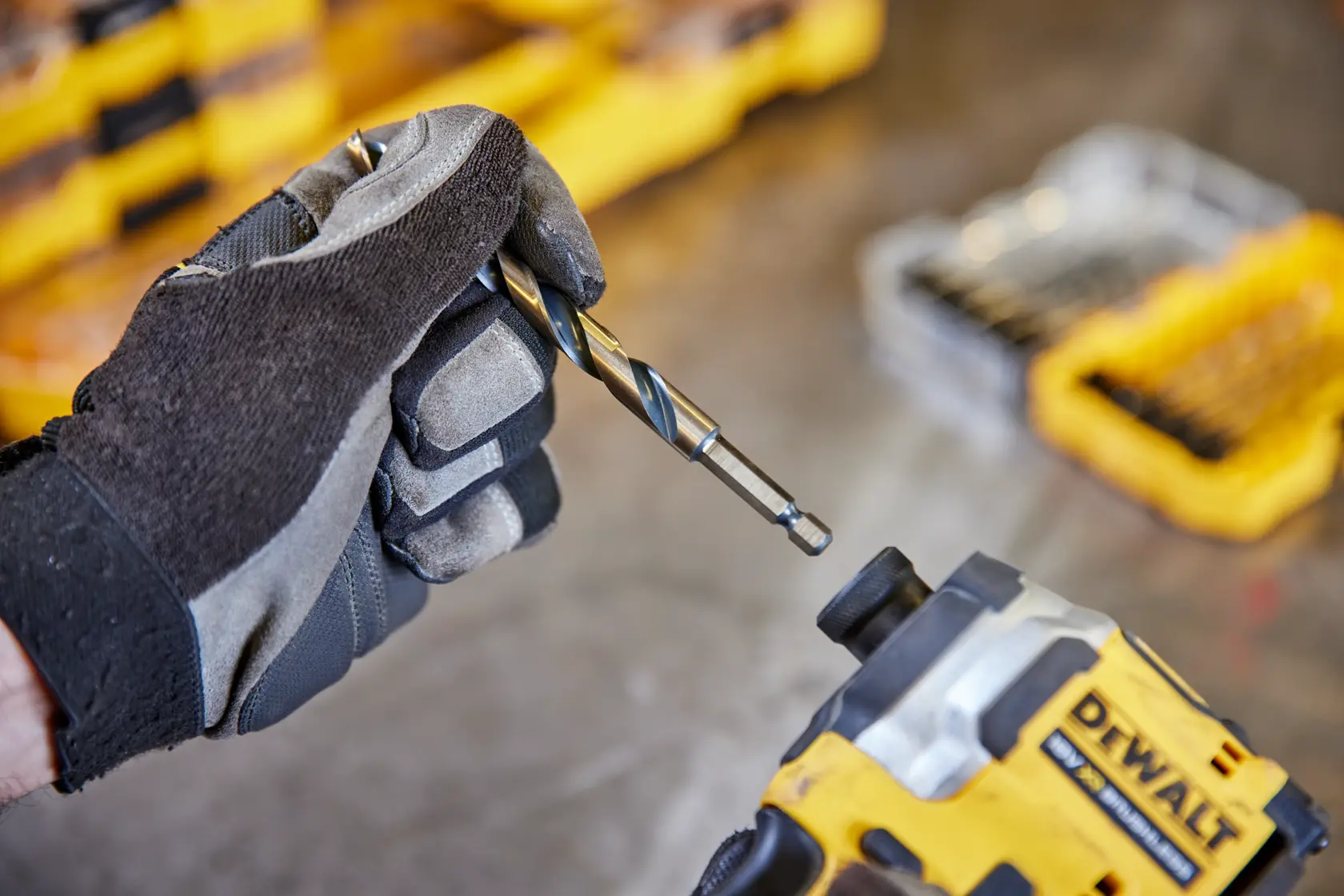 DEWALT csavarozó bit készlet Small TOUGHCASE+ (40 db)