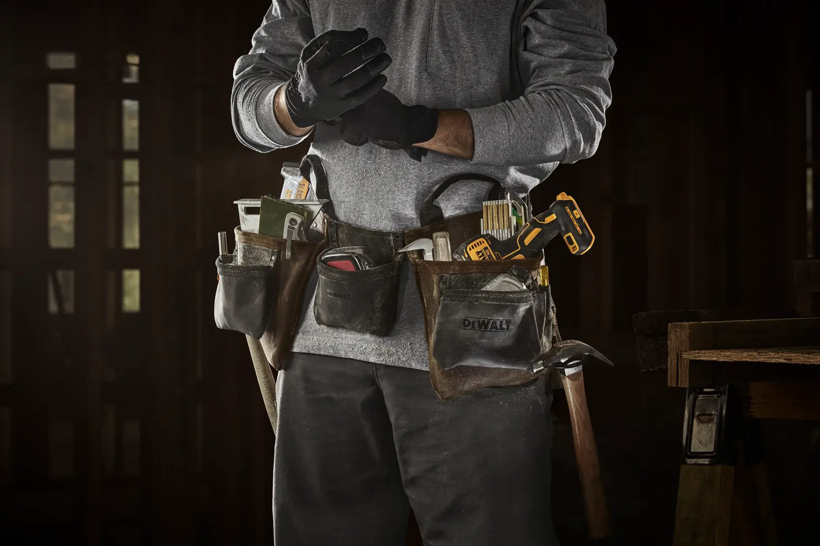 DEWALT® Bőr szerszámkötény